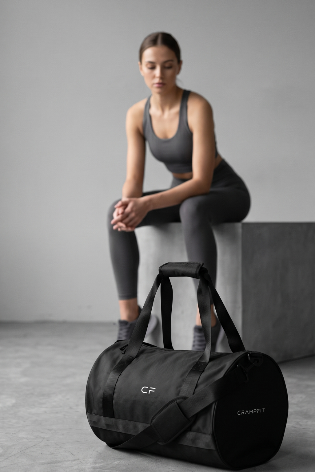CRAMPFIT GYM BAG women’s gym accessory – product view 2